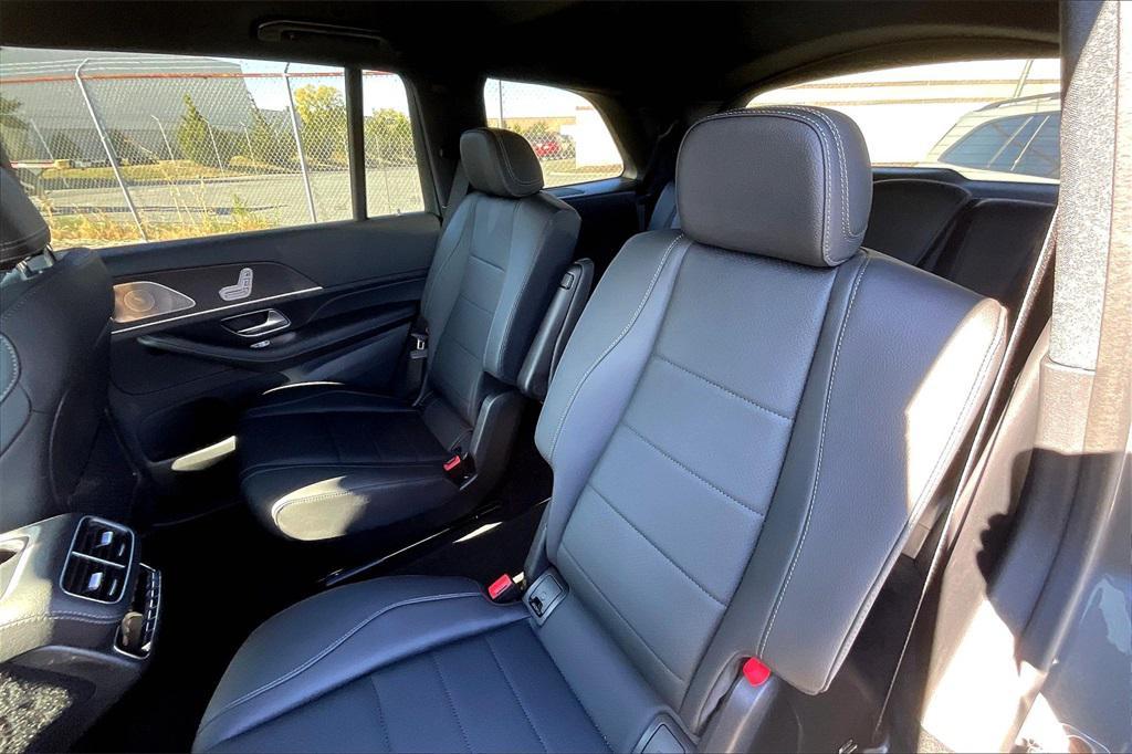 new 2025 Mercedes-Benz GLS 450 car, priced at $94,185