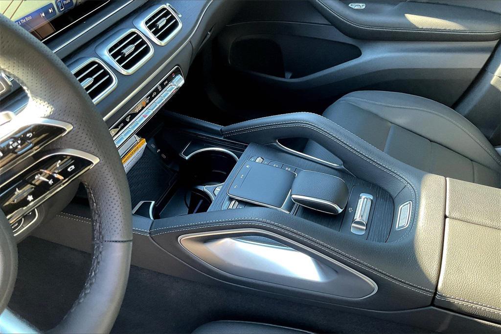 new 2025 Mercedes-Benz GLS 450 car, priced at $94,185