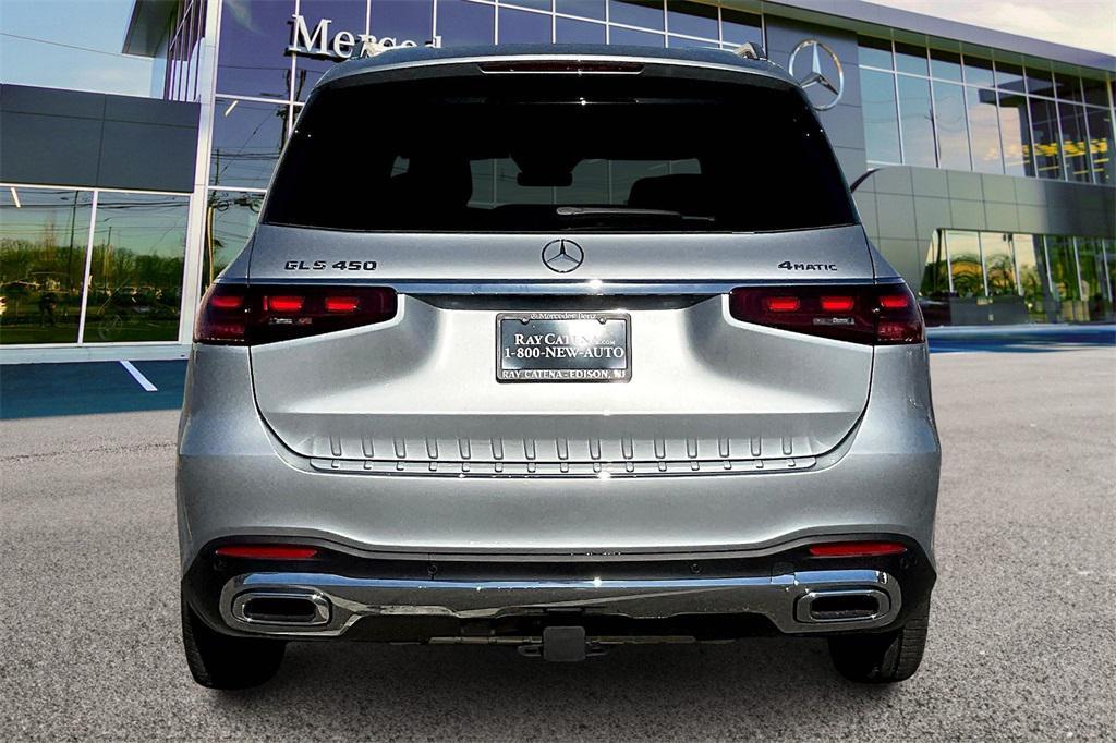 new 2025 Mercedes-Benz GLS 450 car, priced at $95,365