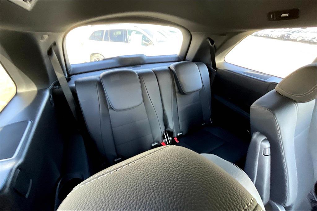 new 2025 Mercedes-Benz GLS 450 car, priced at $95,365