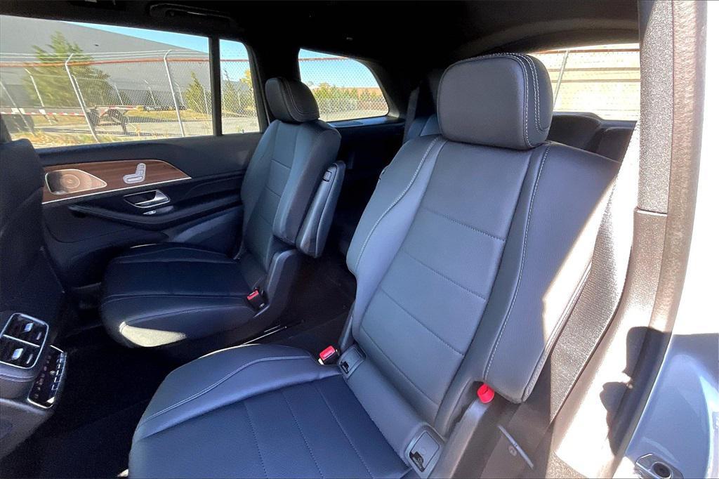 new 2025 Mercedes-Benz GLS 450 car, priced at $95,365