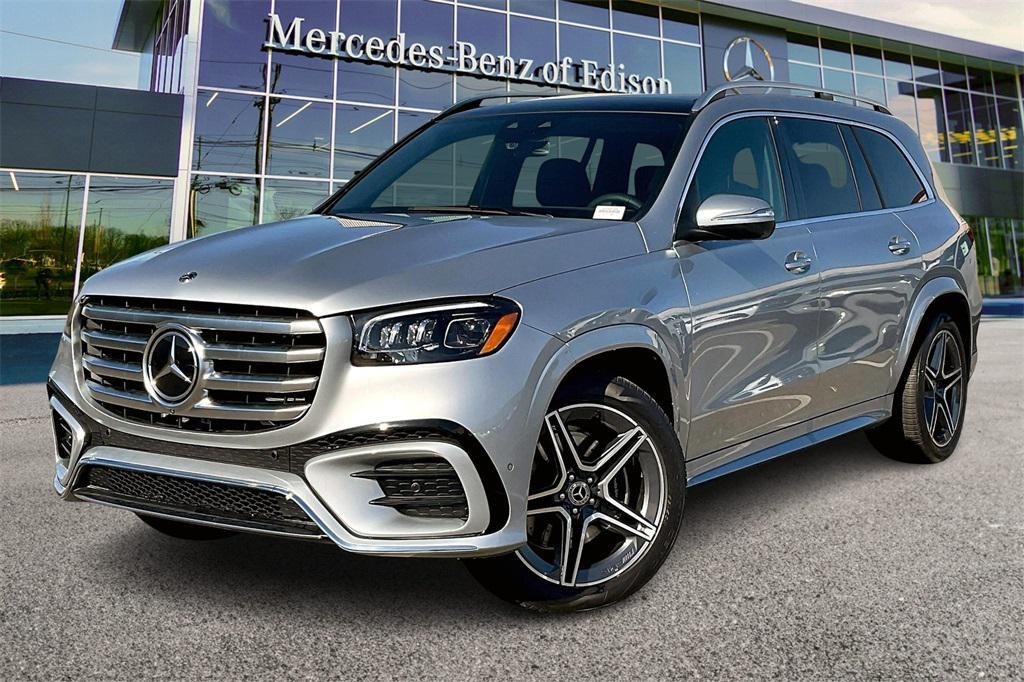 new 2025 Mercedes-Benz GLS 450 car, priced at $95,365