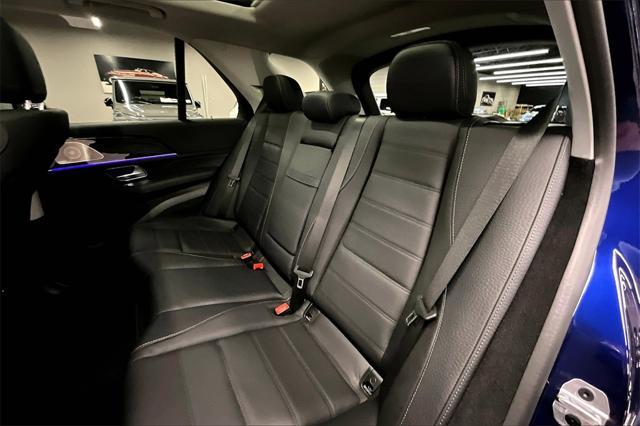 new 2025 Mercedes-Benz GLE 450 car, priced at $97,950