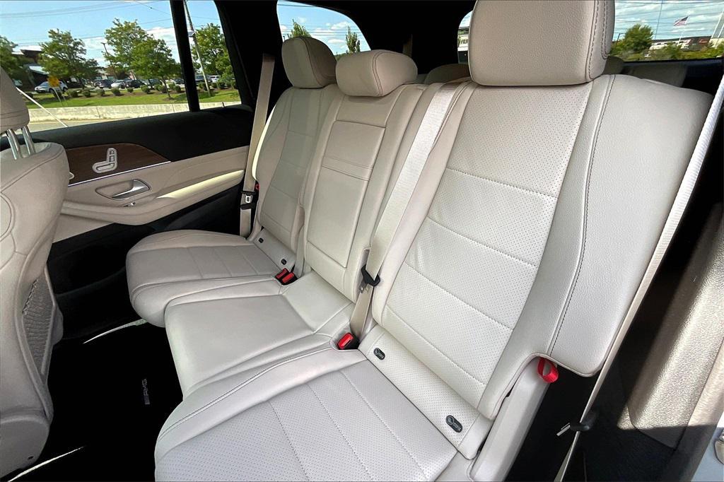 new 2025 Mercedes-Benz GLS 450 car, priced at $95,025