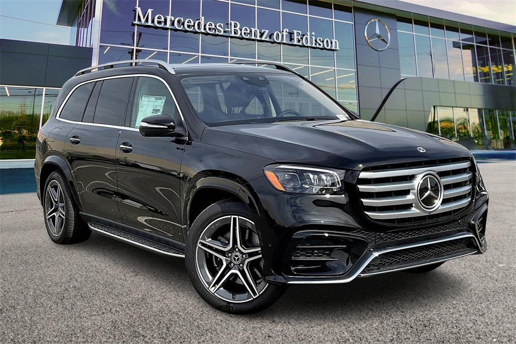 new 2026 Mercedes-Benz GLS 450 car, priced at $99,865