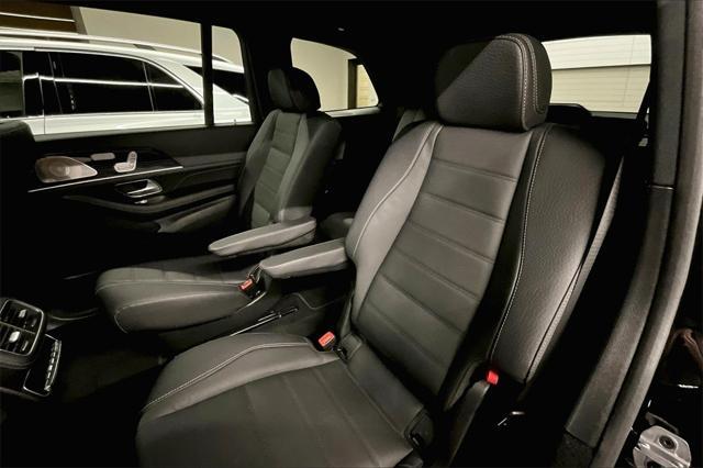new 2025 Mercedes-Benz GLS 450 car, priced at $104,800