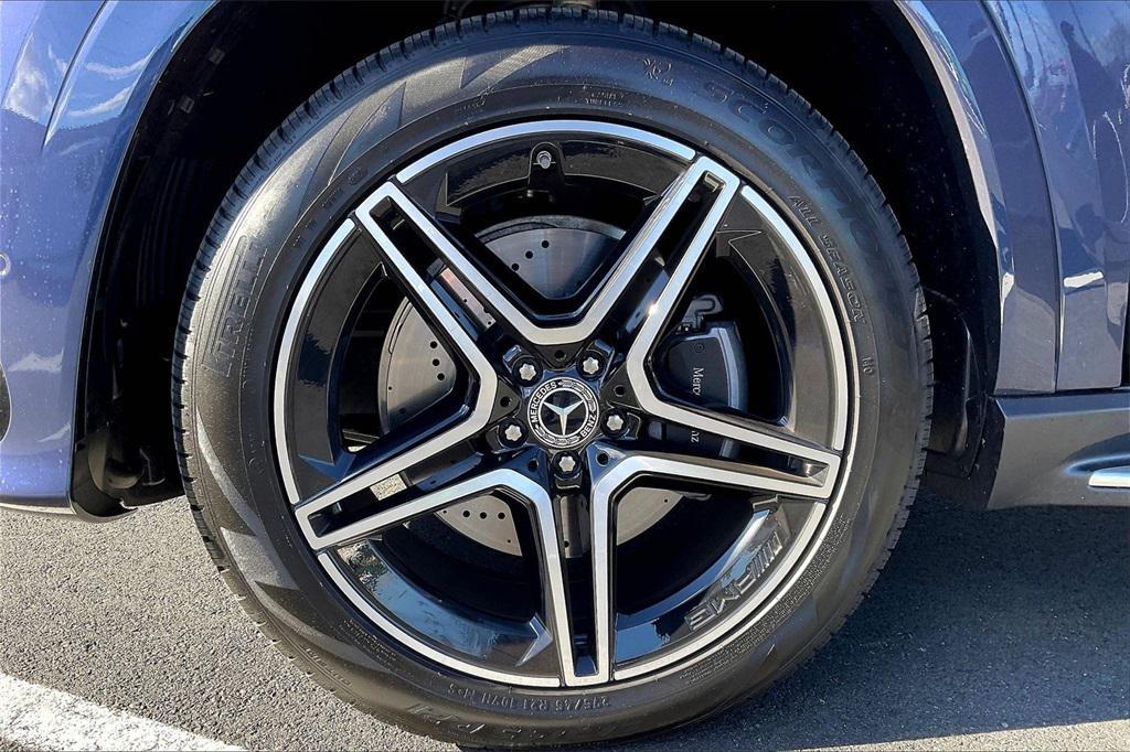 new 2026 Mercedes-Benz GLS 450 car, priced at $101,340