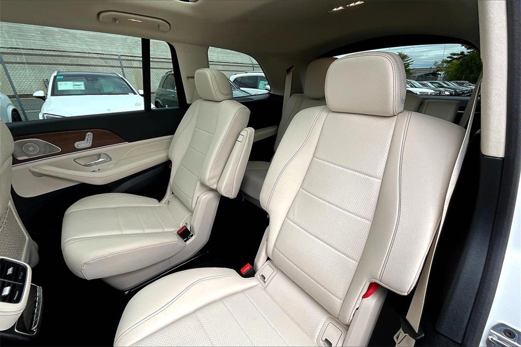 used 2025 Mercedes-Benz GLS 450 car, priced at $81,319
