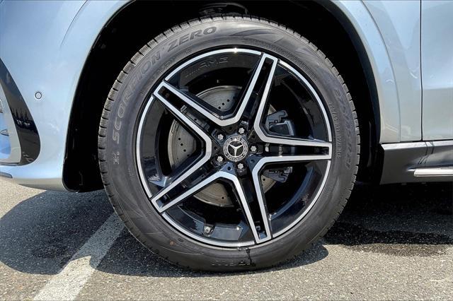 new 2025 Mercedes-Benz GLS 450 car, priced at $97,630
