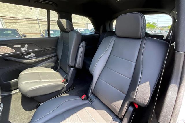 new 2025 Mercedes-Benz GLS 450 car, priced at $97,630