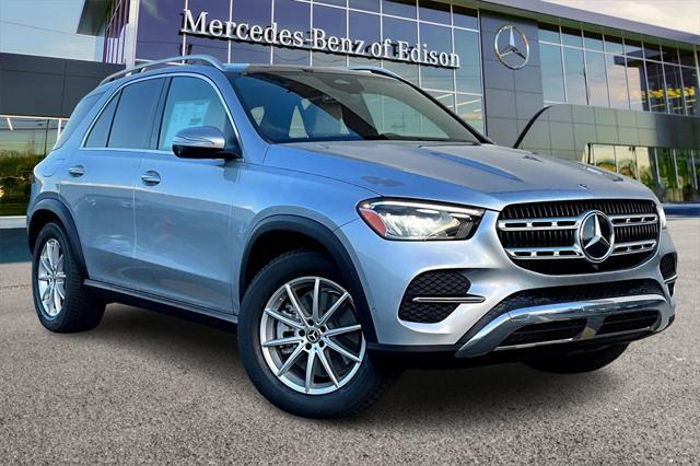 new 2025 Mercedes-Benz GLE 450 car, priced at $75,605