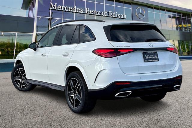 new 2025 Mercedes-Benz GLC 300 car, priced at $56,335