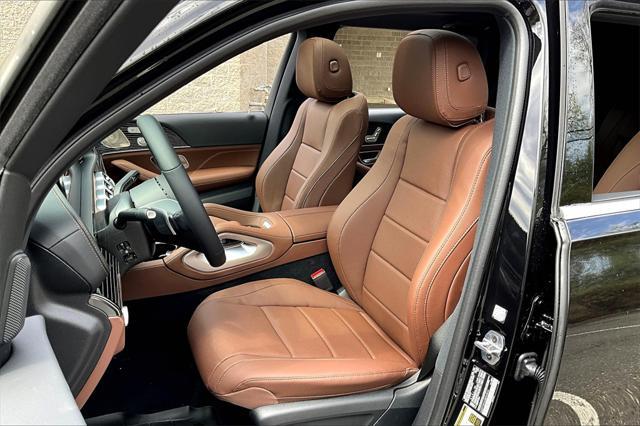 new 2025 Mercedes-Benz GLS 450 car, priced at $91,875