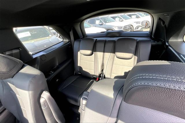 new 2025 Mercedes-Benz GLS 450 car, priced at $91,185