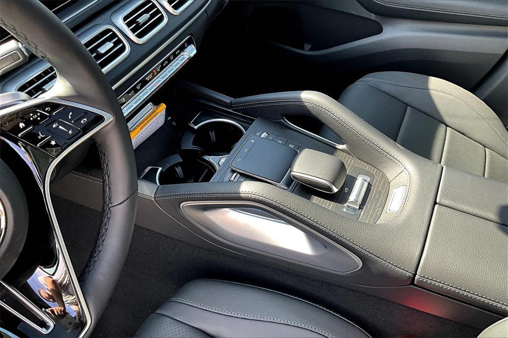 new 2025 Mercedes-Benz GLS 450 car, priced at $91,185
