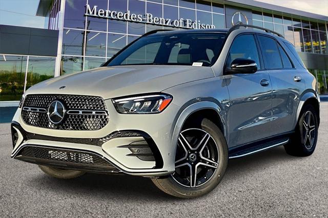 new 2025 Mercedes-Benz GLE 450 car, priced at $83,180