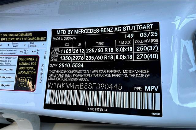 new 2025 Mercedes-Benz GLC 300 car, priced at $57,190