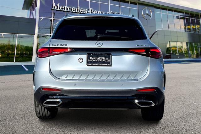 new 2025 Mercedes-Benz GLC 300 car, priced at $59,220
