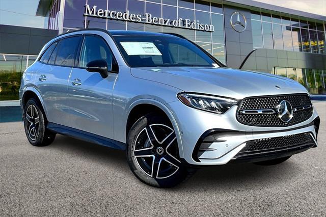 new 2025 Mercedes-Benz GLC 300 car, priced at $59,220