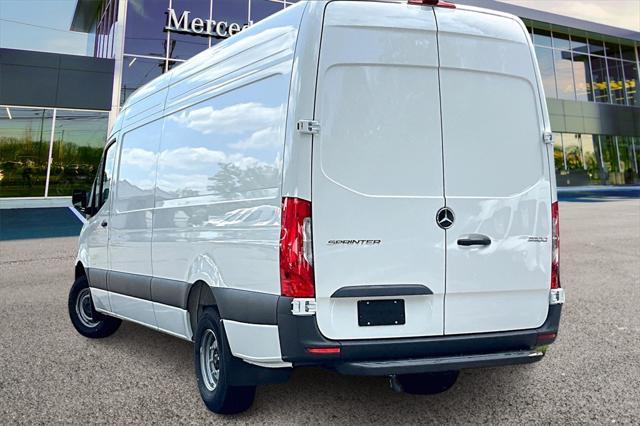 new 2024 Mercedes-Benz Sprinter 3500 car, priced at $69,735