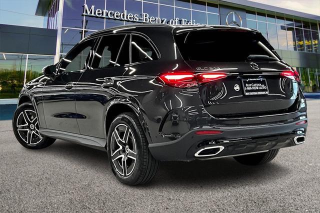 new 2025 Mercedes-Benz GLC 300 car, priced at $60,585