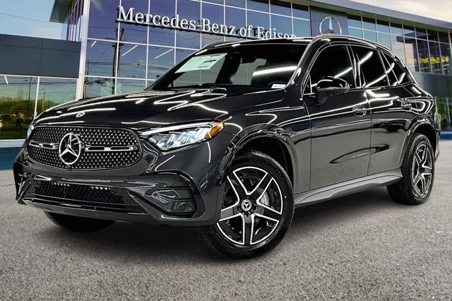 new 2025 Mercedes-Benz GLC 300 car, priced at $60,585