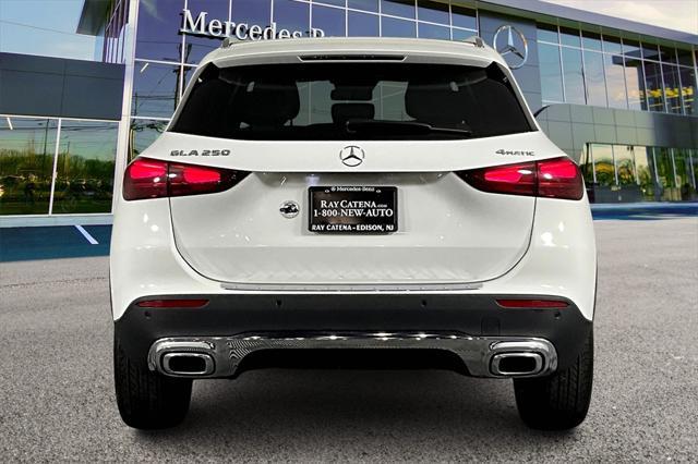 used 2024 Mercedes-Benz GLA 250 car, priced at $45,889