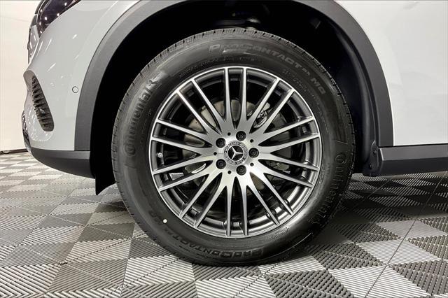 new 2025 Mercedes-Benz GLC 300 car, priced at $58,020