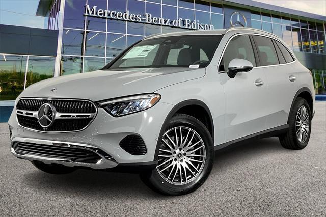 new 2025 Mercedes-Benz GLC 300 car, priced at $58,020