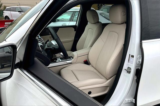 new 2025 Mercedes-Benz GLB 250 car, priced at $49,595