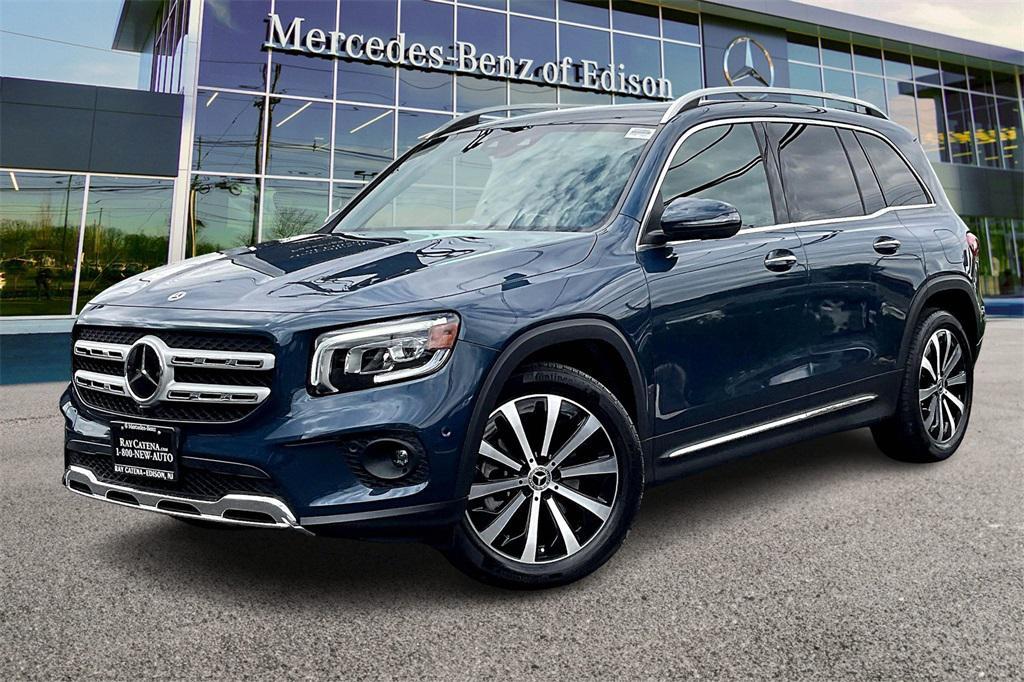 used 2022 Mercedes-Benz GLB 250 car, priced at $36,995