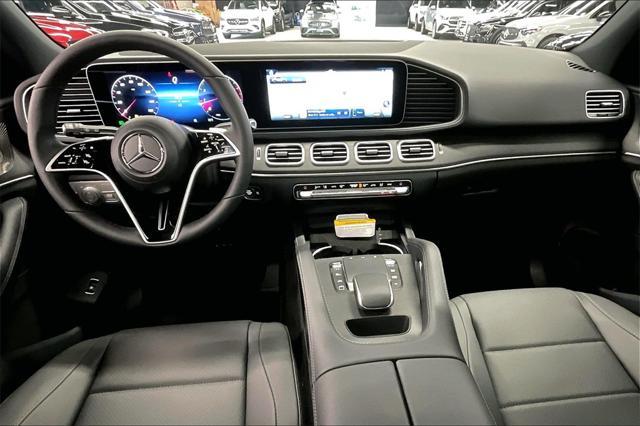 new 2025 Mercedes-Benz GLE 450 car, priced at $83,235