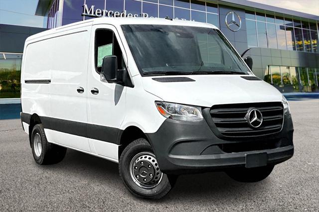 new 2024 Mercedes-Benz Sprinter 4500 car, priced at $68,981