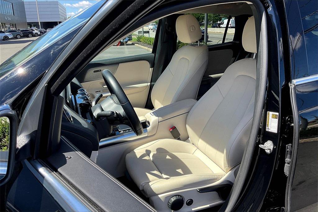 used 2022 Mercedes-Benz GLA 250 car, priced at $31,995