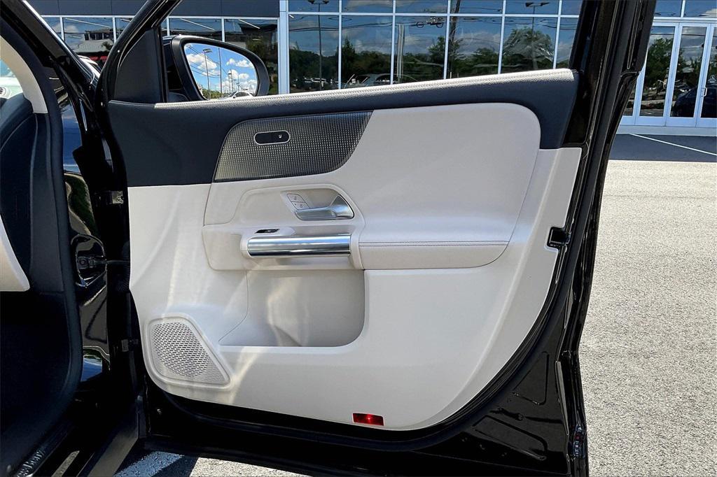 used 2022 Mercedes-Benz GLA 250 car, priced at $31,995
