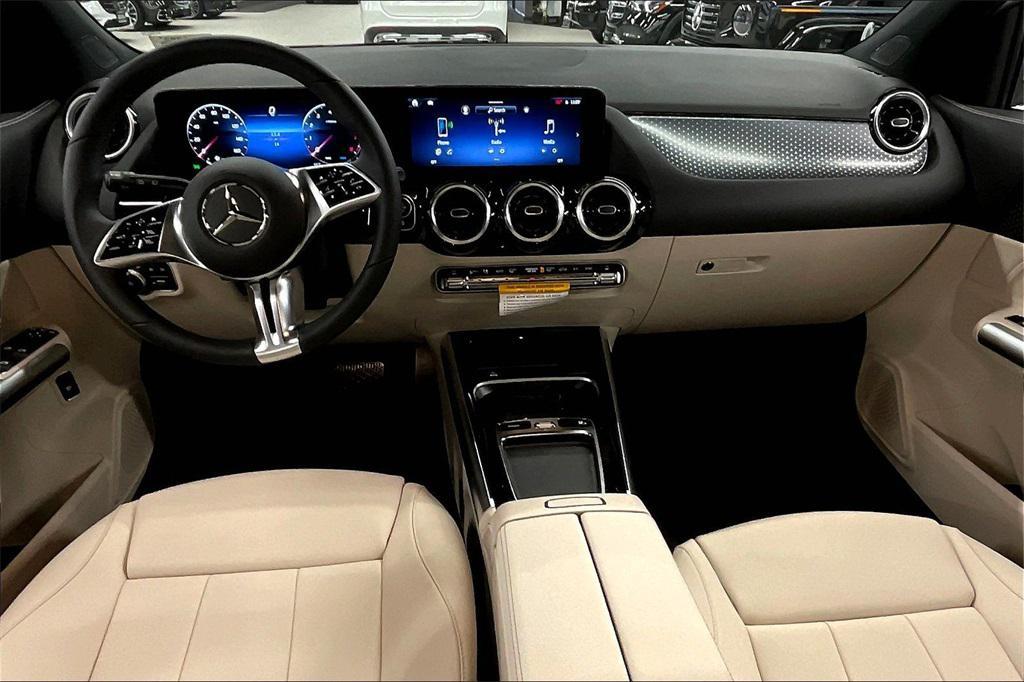new 2025 Mercedes-Benz GLA 250 car, priced at $44,250
