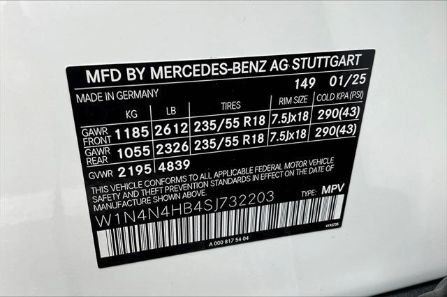 new 2025 Mercedes-Benz GLA 250 car, priced at $44,250