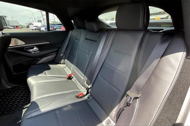 new 2025 Mercedes-Benz GLE 450 car, priced at $85,130
