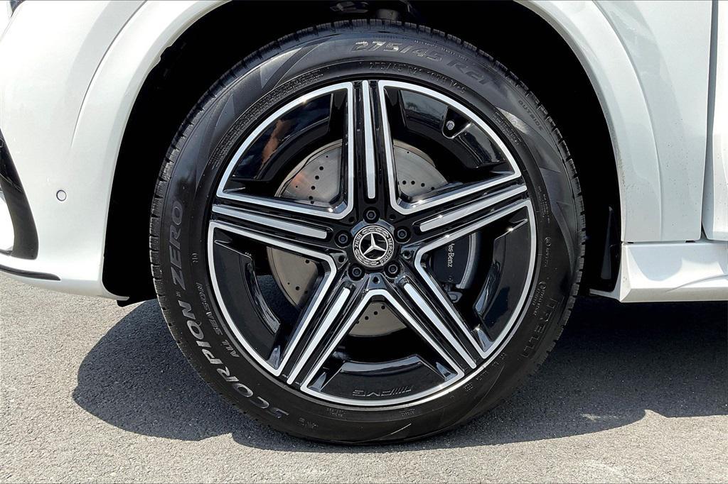 new 2025 Mercedes-Benz GLE 450 car, priced at $85,130