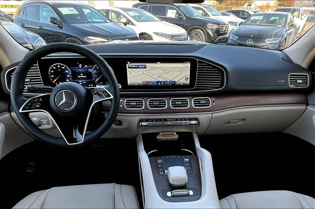 new 2025 Mercedes-Benz GLS 450 car, priced at $91,185