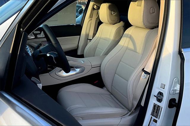 new 2025 Mercedes-Benz GLS 450 car, priced at $91,185