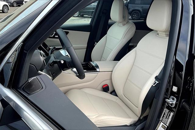 new 2025 Mercedes-Benz GLC 300 car, priced at $54,740