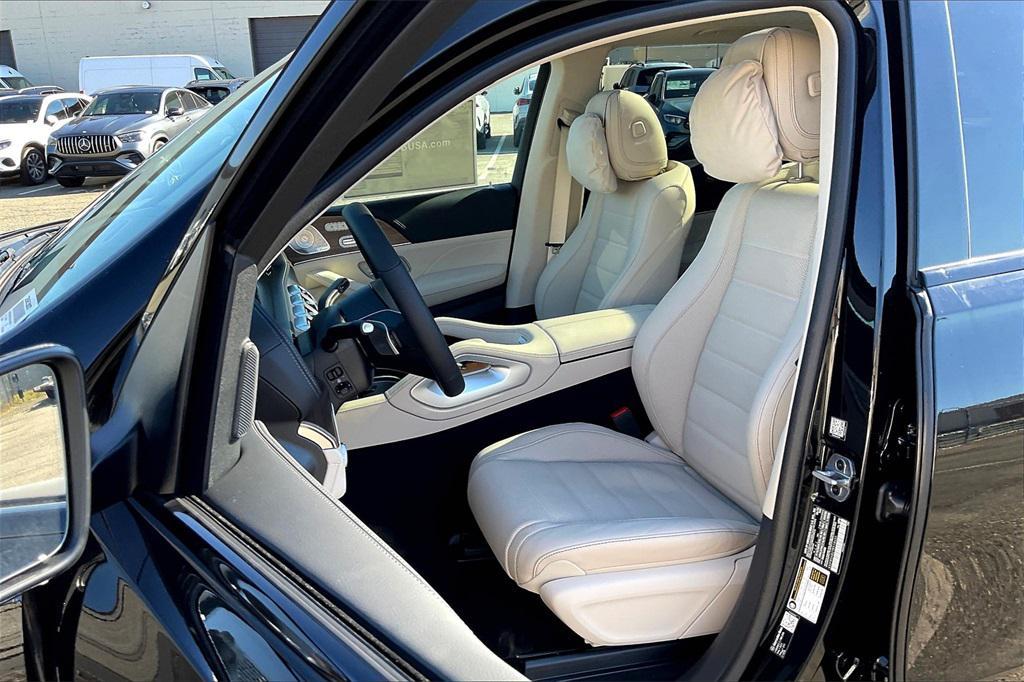 new 2026 Mercedes-Benz GLE 450 car, priced at $89,610