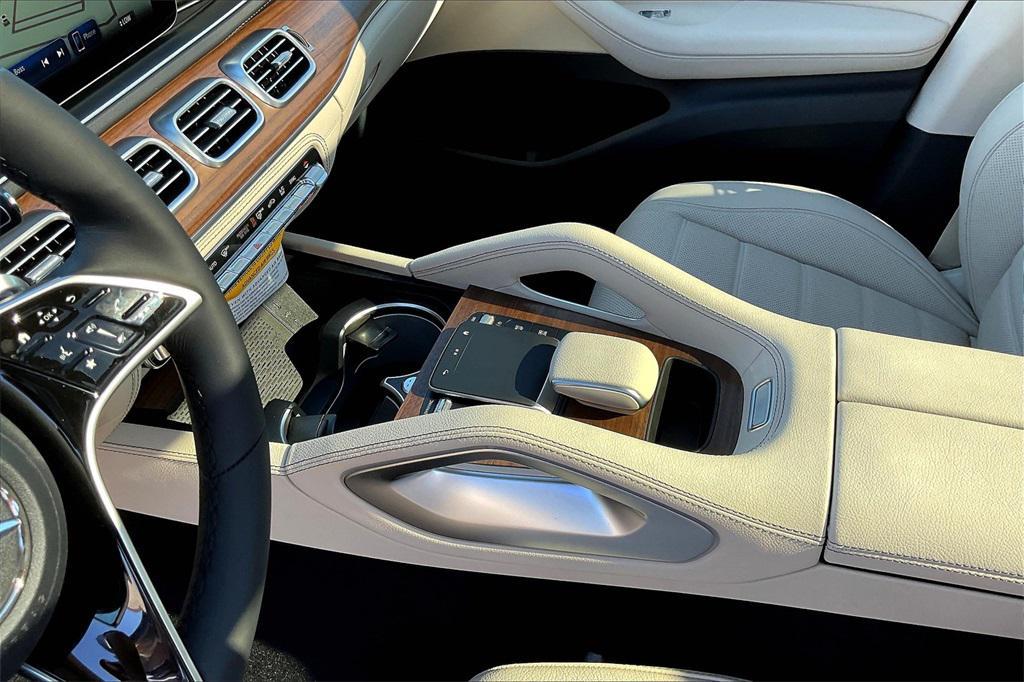 new 2026 Mercedes-Benz GLE 450 car, priced at $89,610