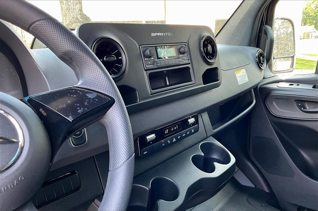 new 2025 Mercedes-Benz Sprinter 3500 car, priced at $84,172