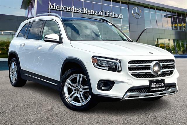 used 2022 Mercedes-Benz GLB 250 car, priced at $34,575