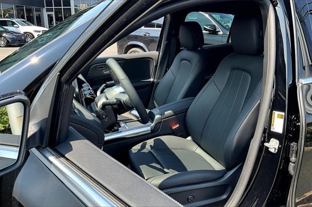 new 2025 Mercedes-Benz GLA 250 car, priced at $48,795