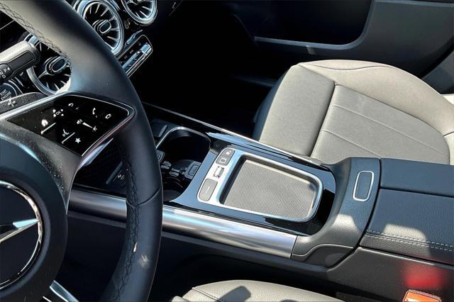 new 2025 Mercedes-Benz GLA 250 car, priced at $48,795