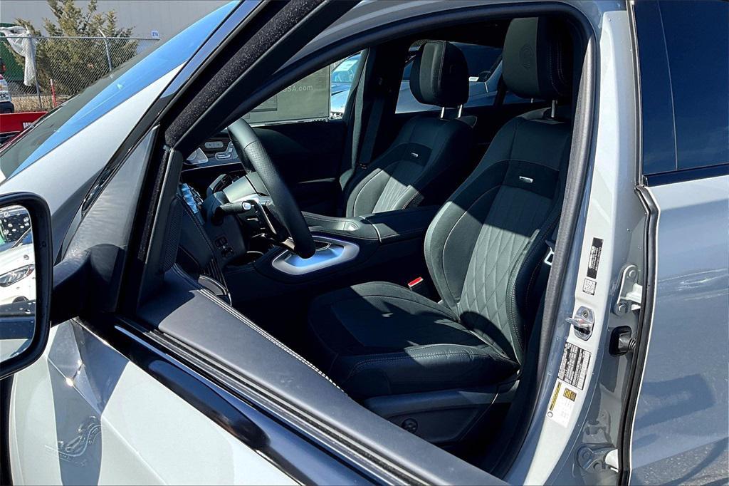 new 2025 Mercedes-Benz AMG GLE 53 car, priced at $102,655