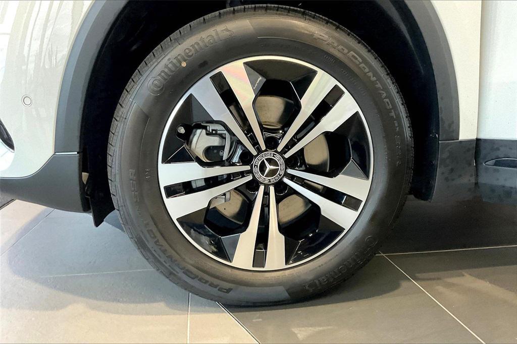 new 2026 Mercedes-Benz GLA 250 car, priced at $49,345